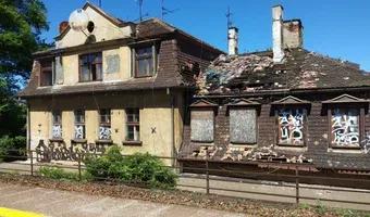 Zdjęcie opuszczonego miejsca: Budynek mieszkalny przy Peronie