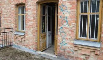 Zdjęcie opuszczonego miejsca: Komisariat Policji w Konstancinie Jeziorna