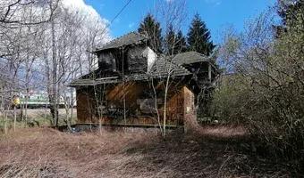 Zdjęcie opuszczonego miejsca: Opuszczony dom z lokatorem