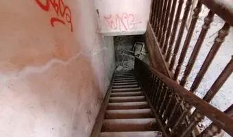 Zdjęcie opuszczonego miejsca: Opuszczony dom z lokatorem