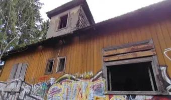 Zdjęcie opuszczonego miejsca: Opuszczony dom z lokatorem