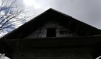 Zdjęcie opuszczonego miejsca: Niedokończony domek letniskowy