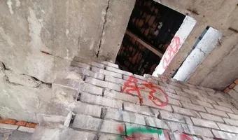 Zdjęcie opuszczonego miejsca: Niedokończony domek letniskowy