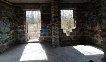Zdjęcie opuszczonego miejsca: Niedokończony domek letniskowy