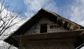 Zdjęcie opuszczonego miejsca: Niedokończony domek letniskowy