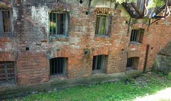 Zdjęcie opuszczonego miejsca: Fort pancerny pomocniczy 53a „Winnica”