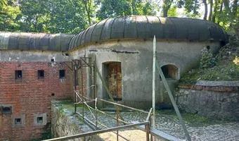 Zdjęcie opuszczonego miejsca: Fort pancerny pomocniczy 53a „Winnica”