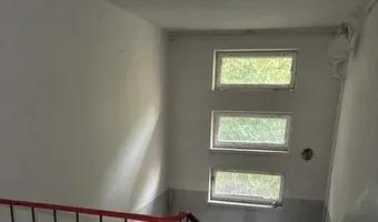 Zdjęcie opuszczonego miejsca: Opuszczony Biurowiec