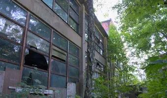 Zdjęcie opuszczonego miejsca: Fabryka transformatorów ELTA