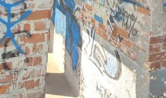 Zdjęcie opuszczonego miejsca: Opuszczony budynek przy jeziorze Turawskim