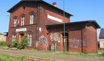 Zdjęcie opuszczonego miejsca: Opuszczony dworzec w Komprachcicach