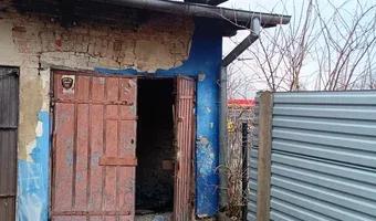 Zdjęcie opuszczonego miejsca: Opuszczona kamienica ze spalonym dachem