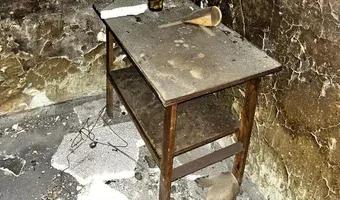 Zdjęcie opuszczonego miejsca: Opuszczona kamienica ze spalonym dachem