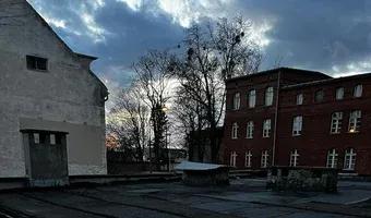 Zdjęcie opuszczonego miejsca: Opuszczona kamienica ze spalonym dachem