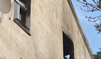 Zdjęcie opuszczonego miejsca: Opuszczona kamienica ze spalonym dachem