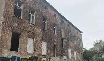 Zdjęcie opuszczonego miejsca: Opuszczona kamienica grozy.