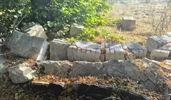 Zdjęcie opuszczonego miejsca: Ouszczona kaplica grzebalna.