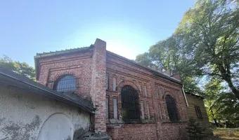 Zdjęcie opuszczonego miejsca: Ouszczona kaplica grzebalna.