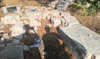 Zdjęcie opuszczonego miejsca: Ouszczona kaplica grzebalna.