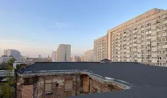 Zdjęcie opuszczonego miejsca: Opuszczona kamienica "spadające tynki"