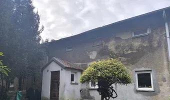 Zdjęcie opuszczonego miejsca: Opuszczony dom na ulicy wszystkich świętych.