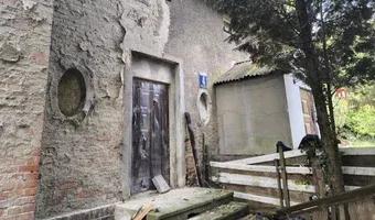 Zdjęcie opuszczonego miejsca: Opuszczony dom na ulicy wszystkich świętych.