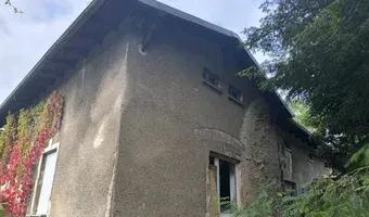 Zdjęcie opuszczonego miejsca: Opuszczony dom na ulicy wszystkich świętych.