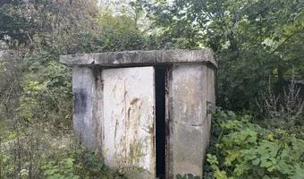 Zdjęcie opuszczonego miejsca: Opuszczony schron przy ulicy wszystkich świętych.