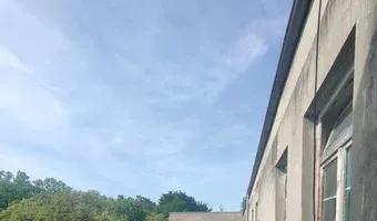 Zdjęcie opuszczonego miejsca: Opuszczona przychodnia wojskowa.