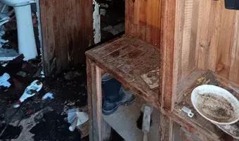 Zdjęcie opuszczonego miejsca: Opuszczony dom w łupstychu