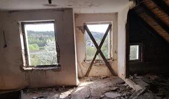 Zdjęcie opuszczonego miejsca: Niebieski dom