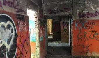 Zdjęcie opuszczonego miejsca: Hala u podnóża wzgórza Lasoty Kraków