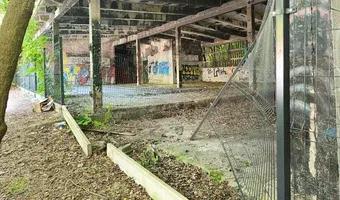 Zdjęcie opuszczonego miejsca: Hala u podnóża wzgórza Lasoty Kraków