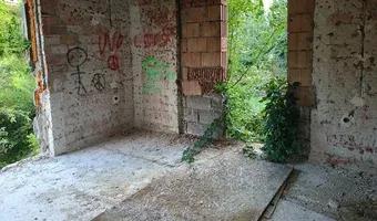 Zdjęcie opuszczonego miejsca: Opuszczona budowa domu na Woli Justowskiej