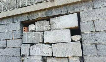 Zdjęcie opuszczonego miejsca: Piętrowy dom Chrosna