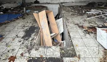 Zdjęcie opuszczonego miejsca: OPUSZCZONY SKLEP Z PŁYTKAMI